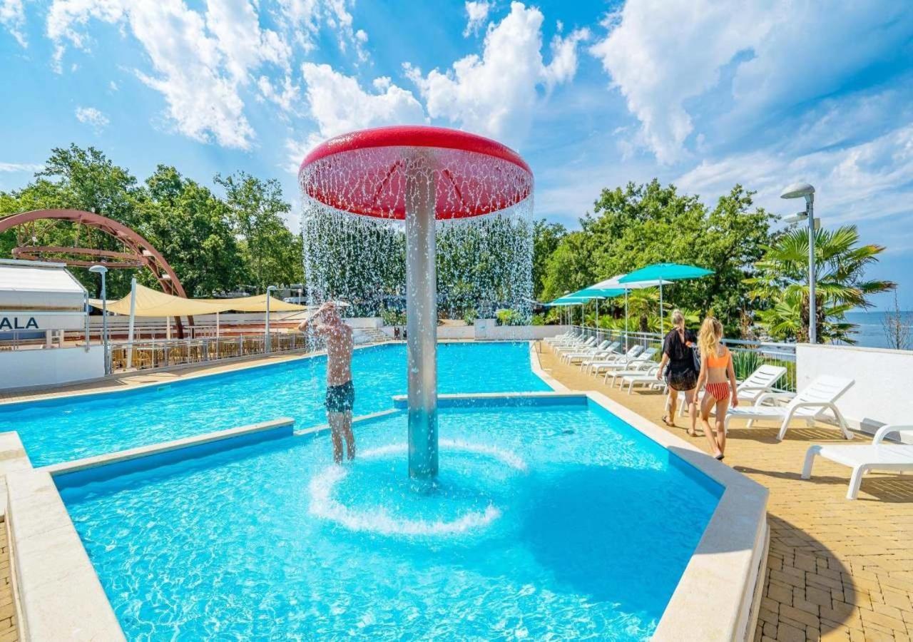 Camping Bijela Uvala - Eurocamp I Homair Poreč Dış mekan fotoğraf